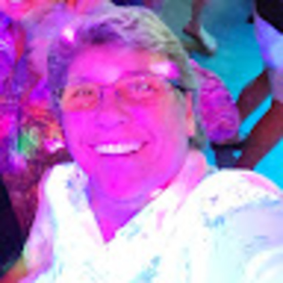 Meet your Posher, Michelle - Picture 1 of 1